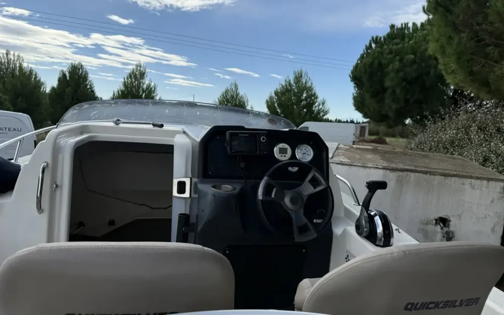 slider 13 QUICKSILVER  Activ 505 Cabin