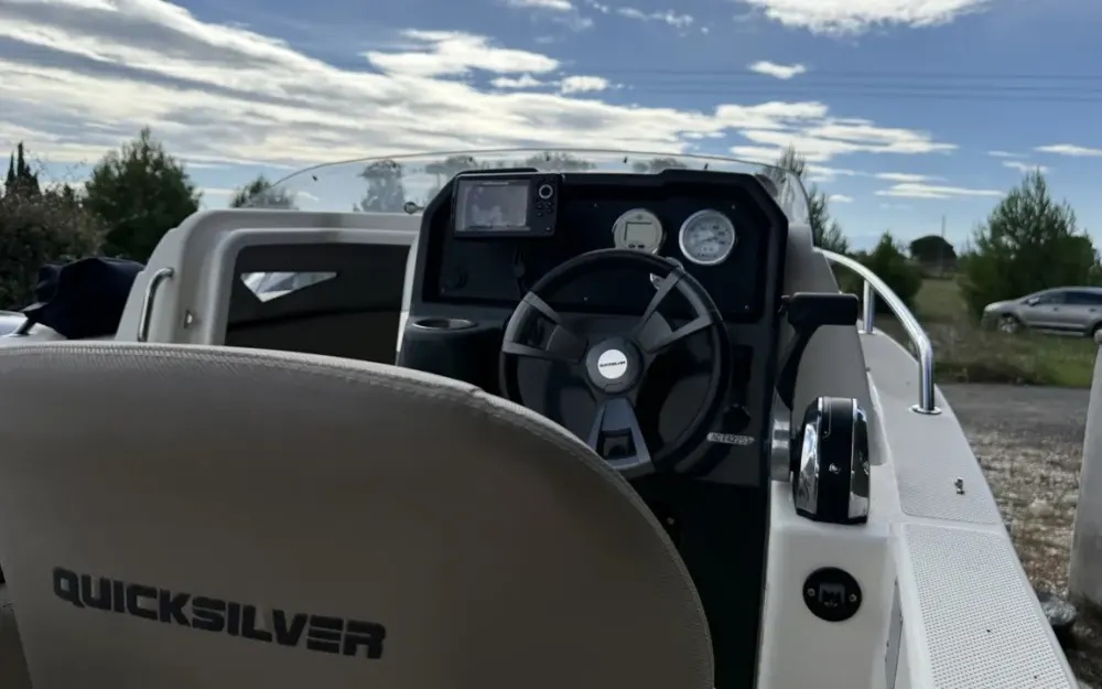slider 14 QUICKSILVER  Activ 505 Cabin