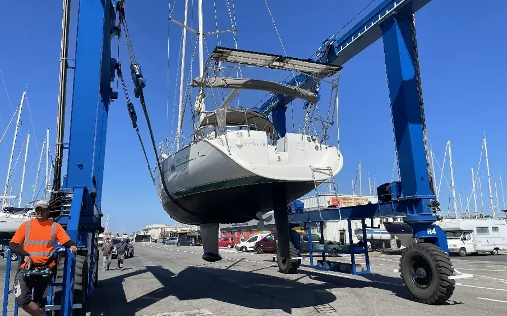slider 10 Beneteau Oceanis 411 Clipper