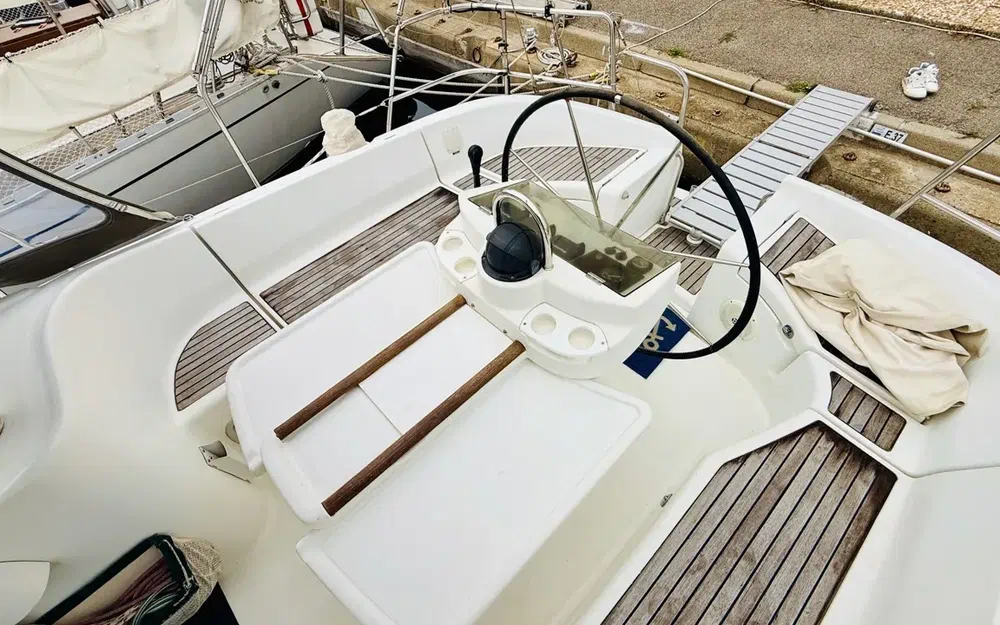slider 17 Beneteau Oceanis 411 Clipper