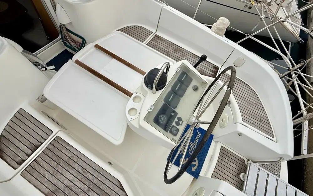 slider 18 Beneteau Oceanis 411 Clipper