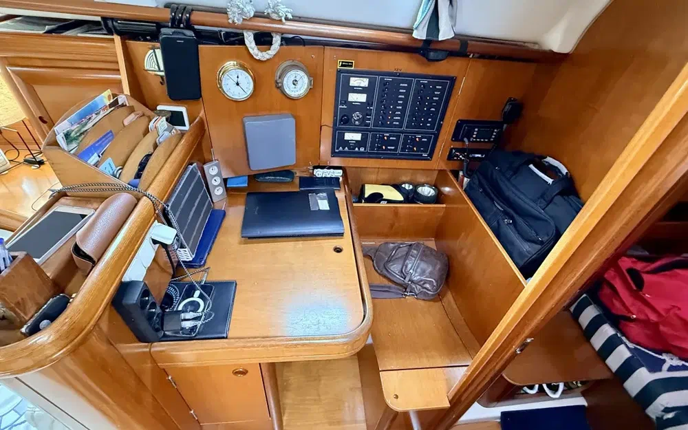 slider 24 Beneteau Oceanis 411 Clipper