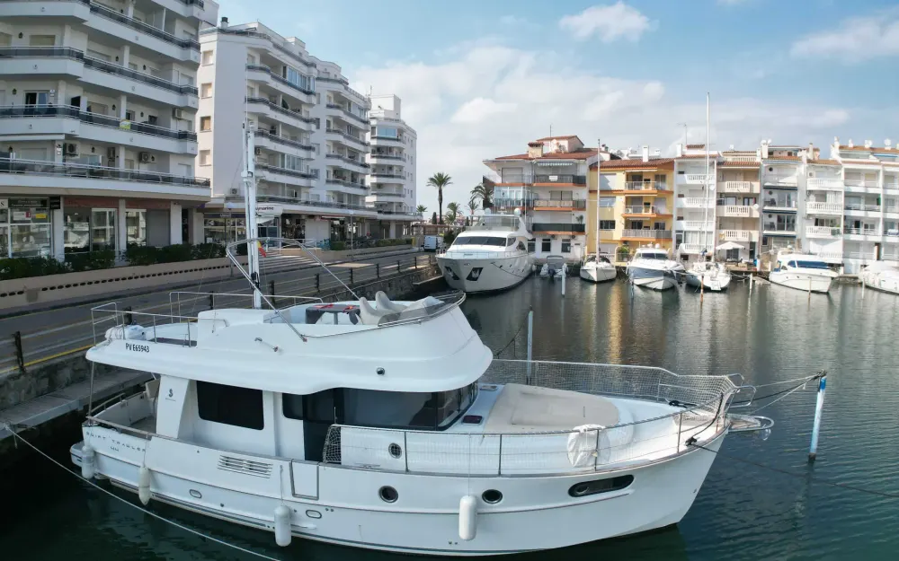 slider 0 Beneteau Swift Trawler 44