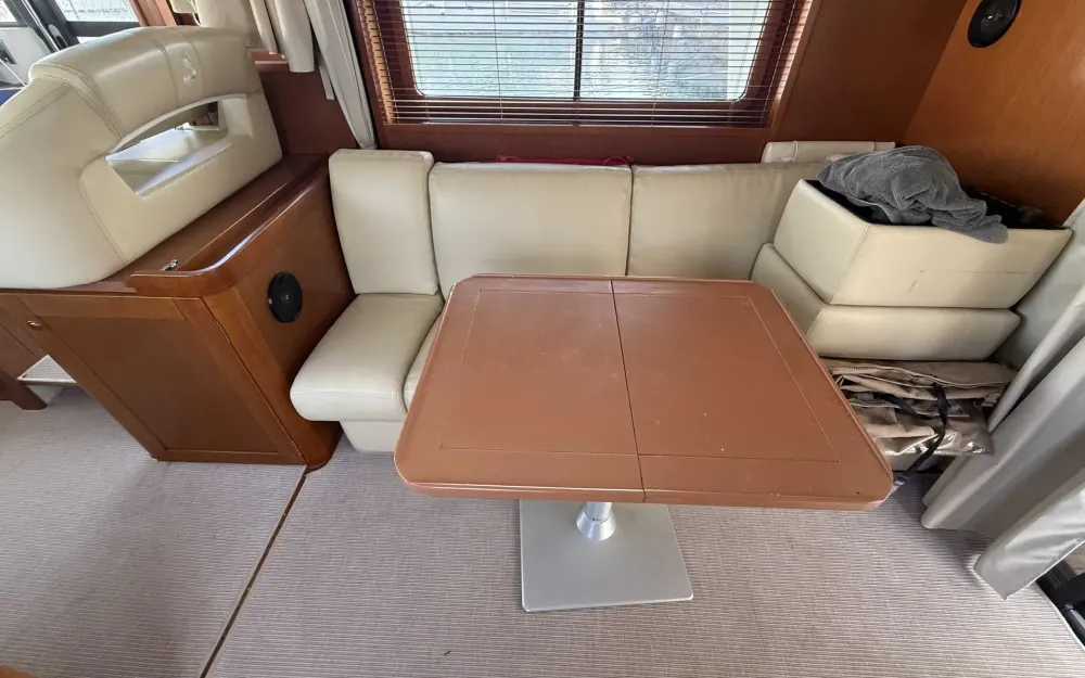 slider 10 Beneteau Swift Trawler 44