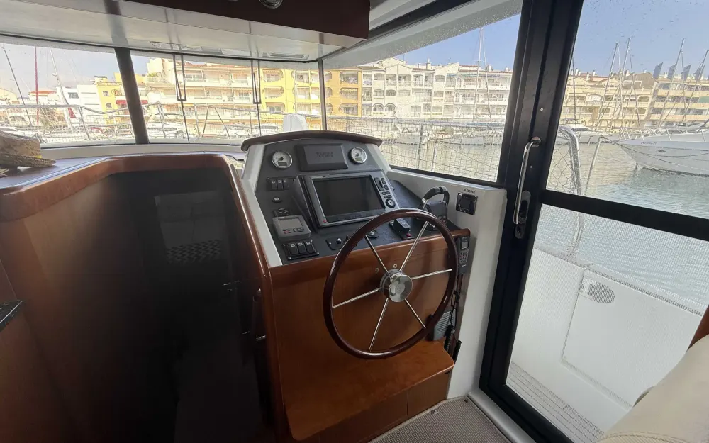 slider 11 Beneteau Swift Trawler 44