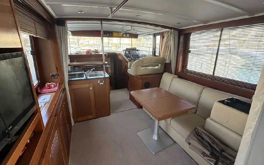 slider 22 Beneteau Swift Trawler 44