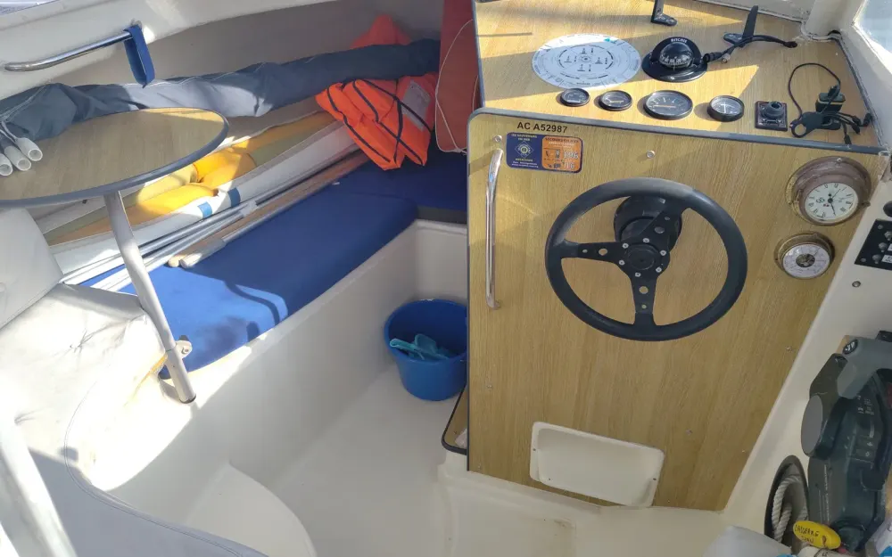 slider 8 Guymarine GM 580