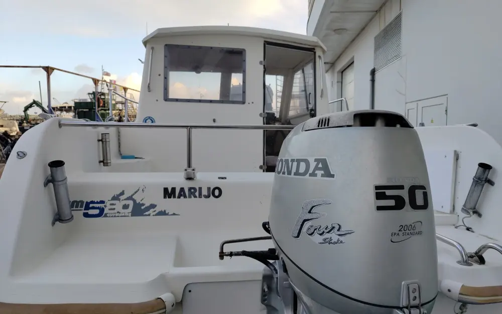 slider 8 Guymarine GM 580