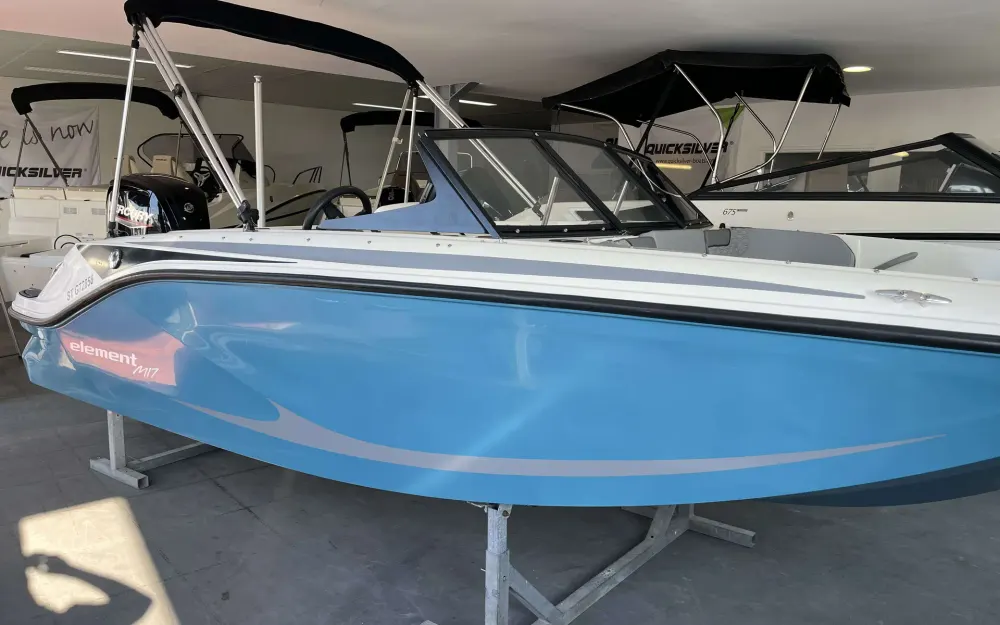 slider 0 Bayliner Element M17
