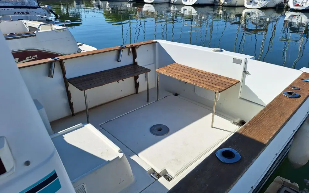 slider 1 Jeanneau Merry Fisher 650