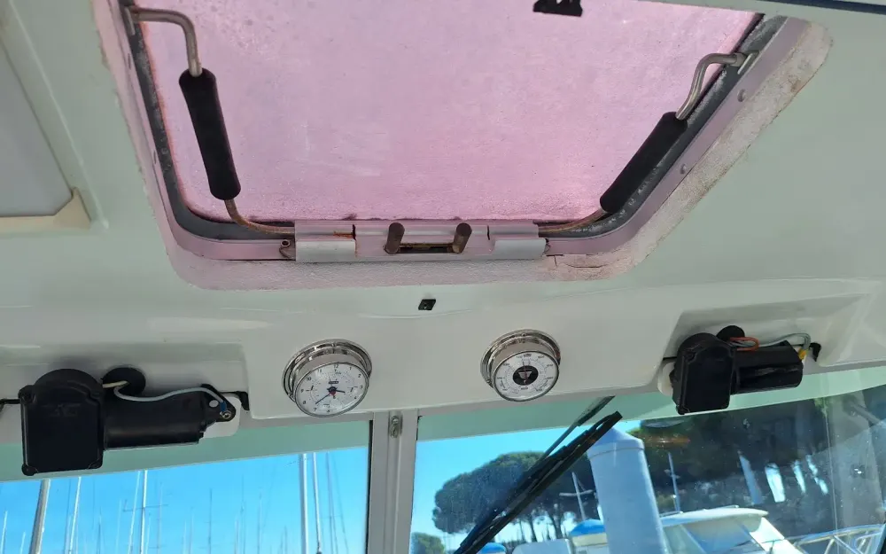 slider 4 Jeanneau Merry Fisher 650