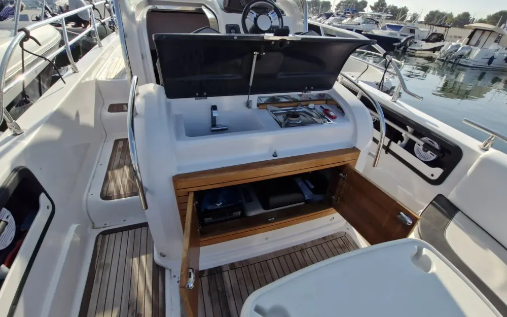slider 10 Ranieri Shadow 30