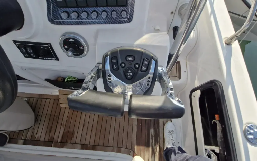 slider 8 Ranieri Shadow 30