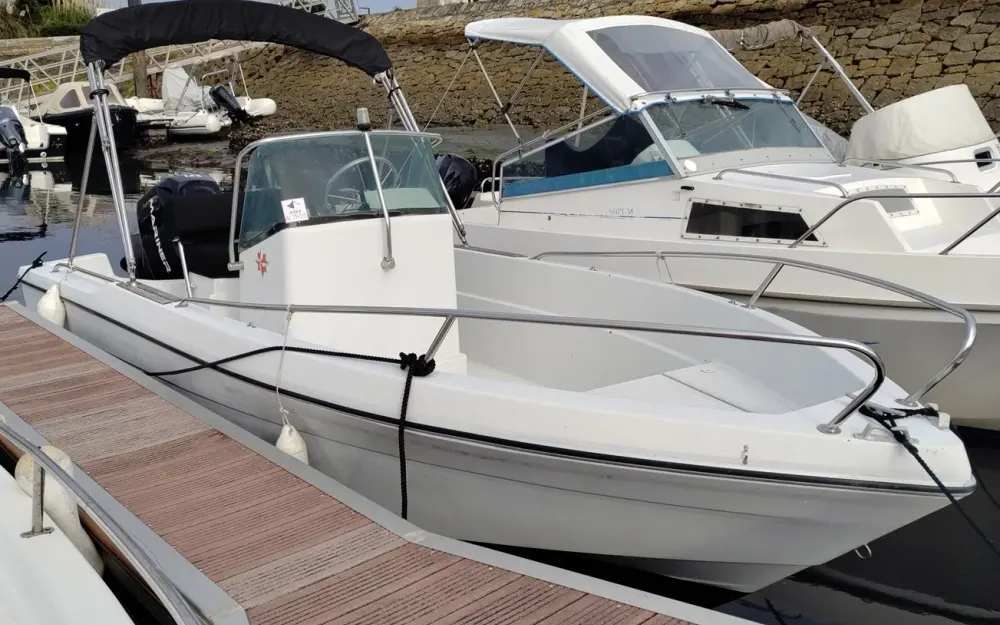 slider 1 Jeanneau Cap Camarat 510