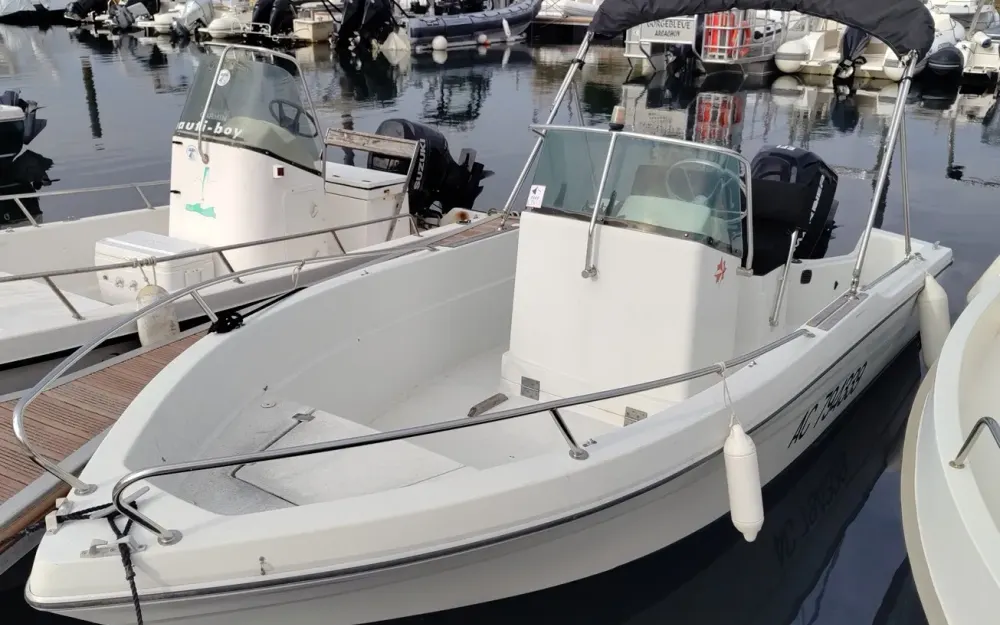 slider 0 Jeanneau Cap Camarat 510