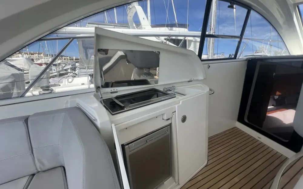slider 2 Beneteau Gran Turismo 38 - null