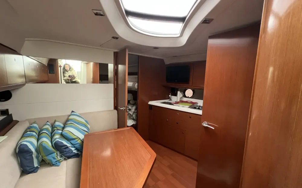 slider 4 Beneteau Gran Turismo 38 - null