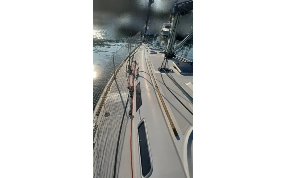slider 6 Dufour  40Performance