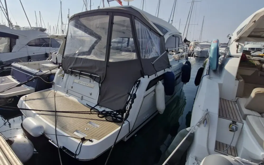 slider 22 Jeanneau Leader 33