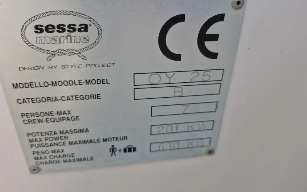 slider 19 Sessa Marine Oyster 25