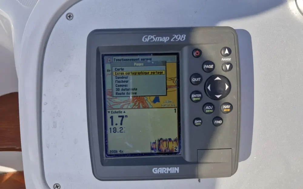 slider 20 Sessa Marine Oyster 25
