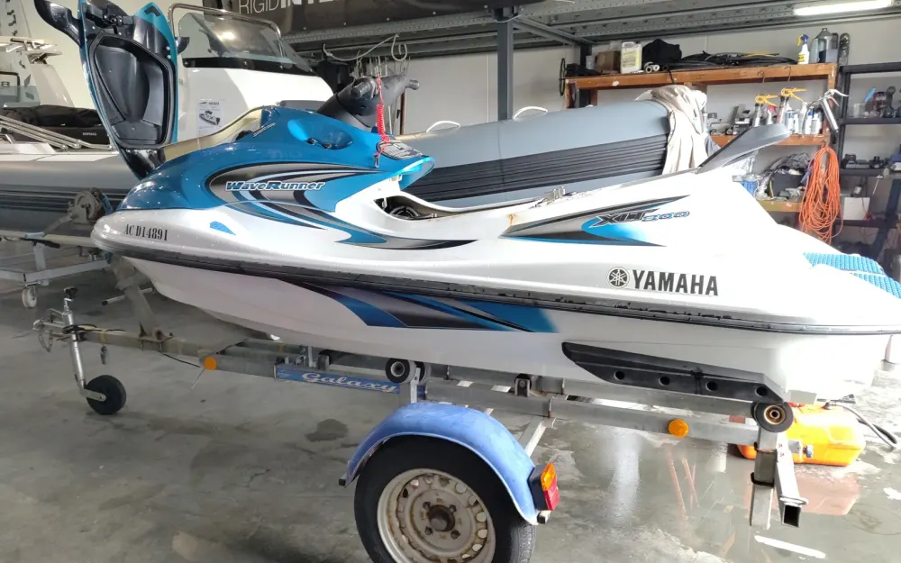 slider 5 Yamaha XLT 800
