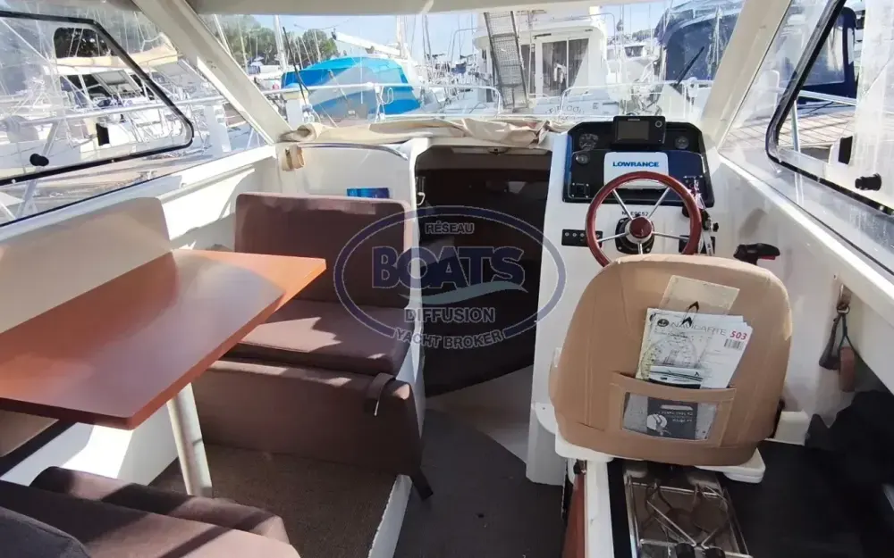 slider 1 Jeanneau Merry Fisher 755