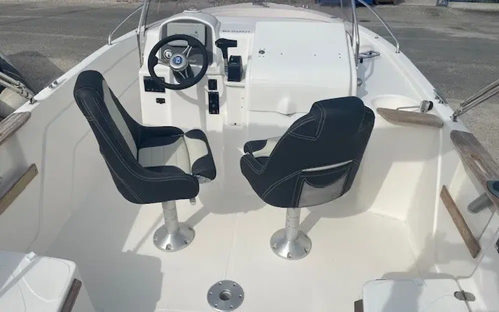 slider 4 B2 Marine 652