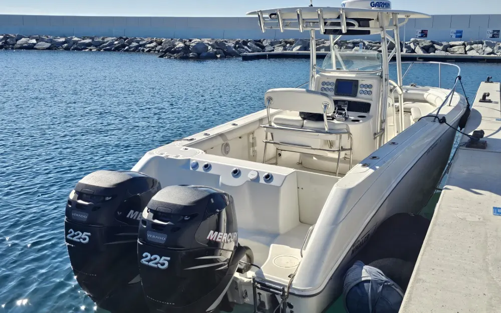 slider 7 Boston Whaler  270 Outrage