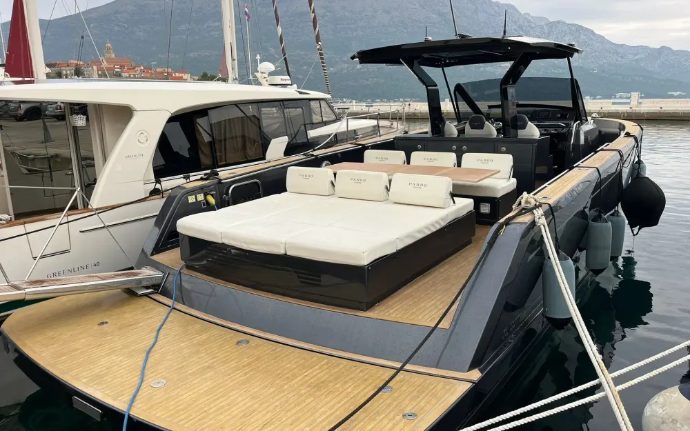 slider 7 Pardo Yachts Pardo 43
