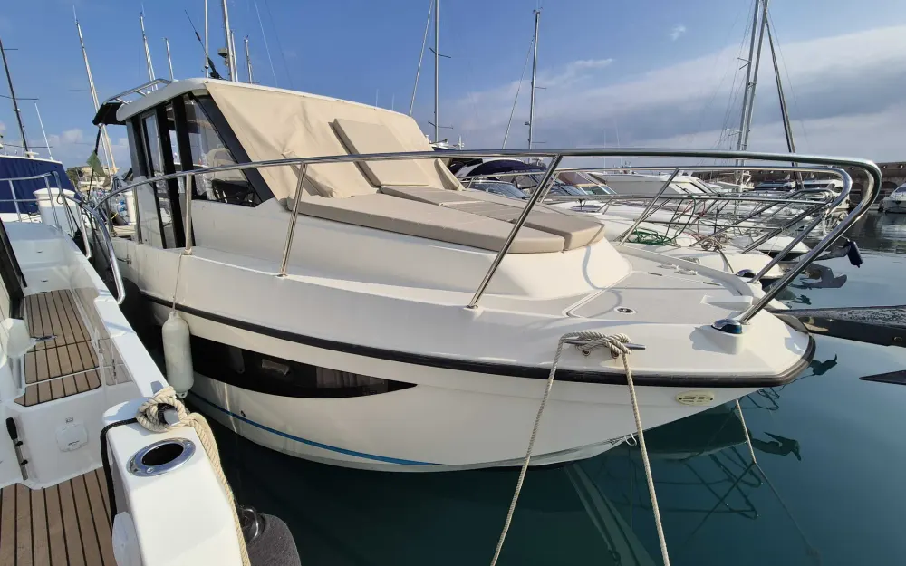 slider 11 Quicksilver Activ 855 Cruiser
