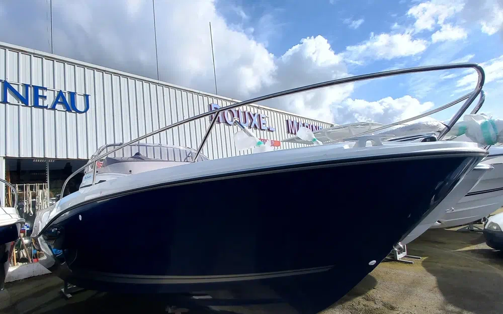 slider 3 Jeanneau Cap Camarat 6.5 WA