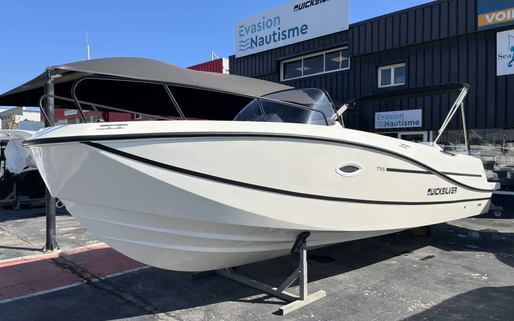 slider 5 Quicksilver Activ 755 Sundeck