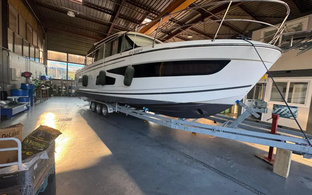 slider 1 Jeanneau Merry Fisher 1095