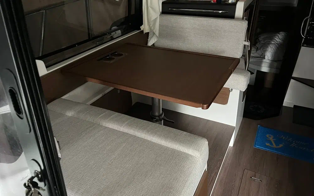 slider 4 Jeanneau Merry Fisher 1095