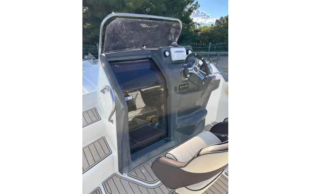 slider 6 Beneteau Flyer 6.6 SUNdeck