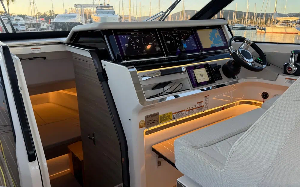 slider 2 Saxdor 400 GTO