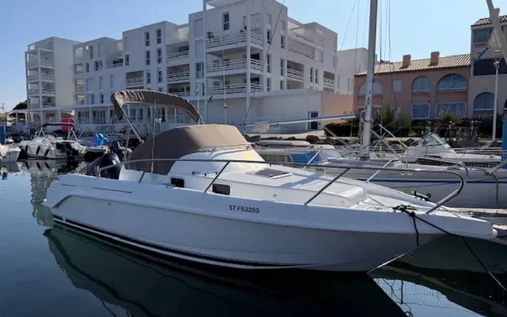 slider 0 B2 Marine Cap Ferret 752