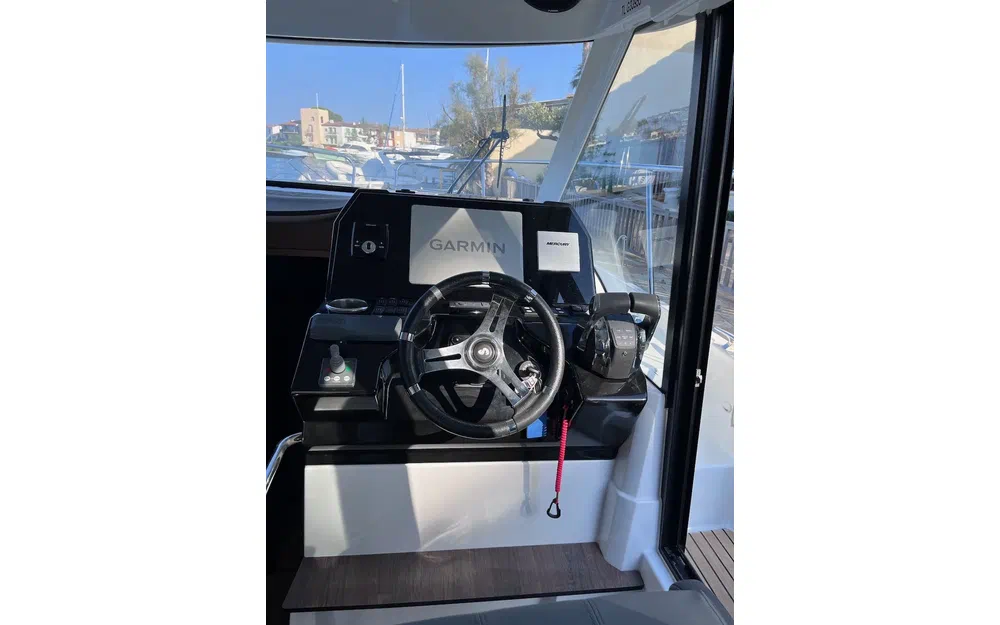 slider 9 Beneteau Antares 11 OB