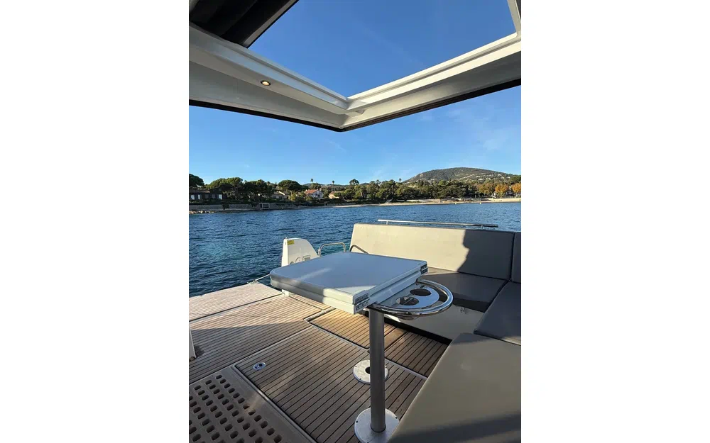 slider 10 Beneteau Antares 11 OB