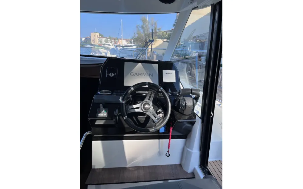 slider 5 Beneteau Antares 11 OB
