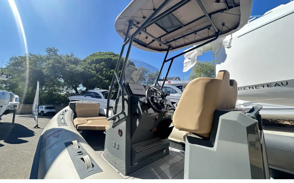 slider 8 Highfield Sport Range 700