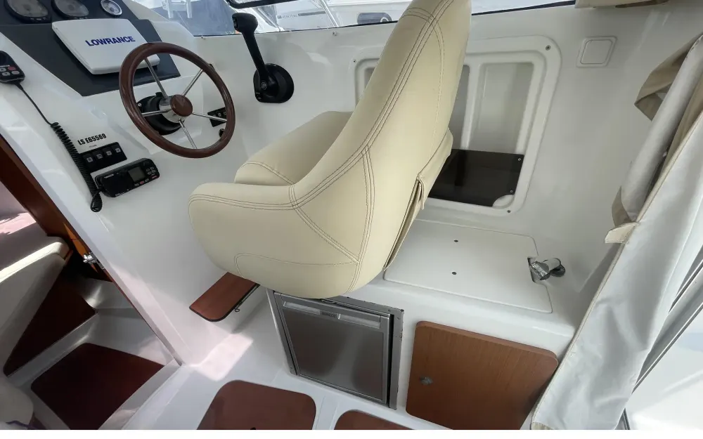 slider 12 Beneteau Antares 7.80