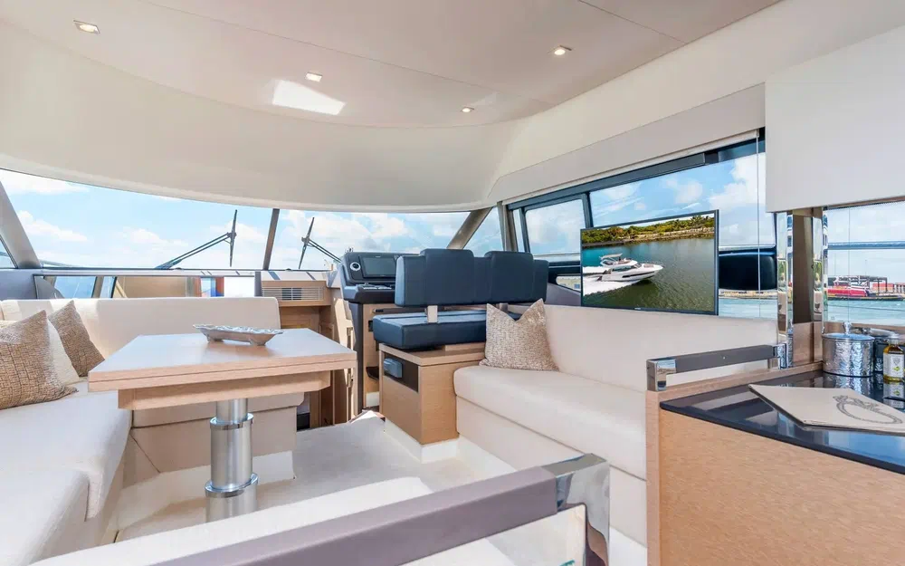 slider 9 Prestige Yachts 460 Fly