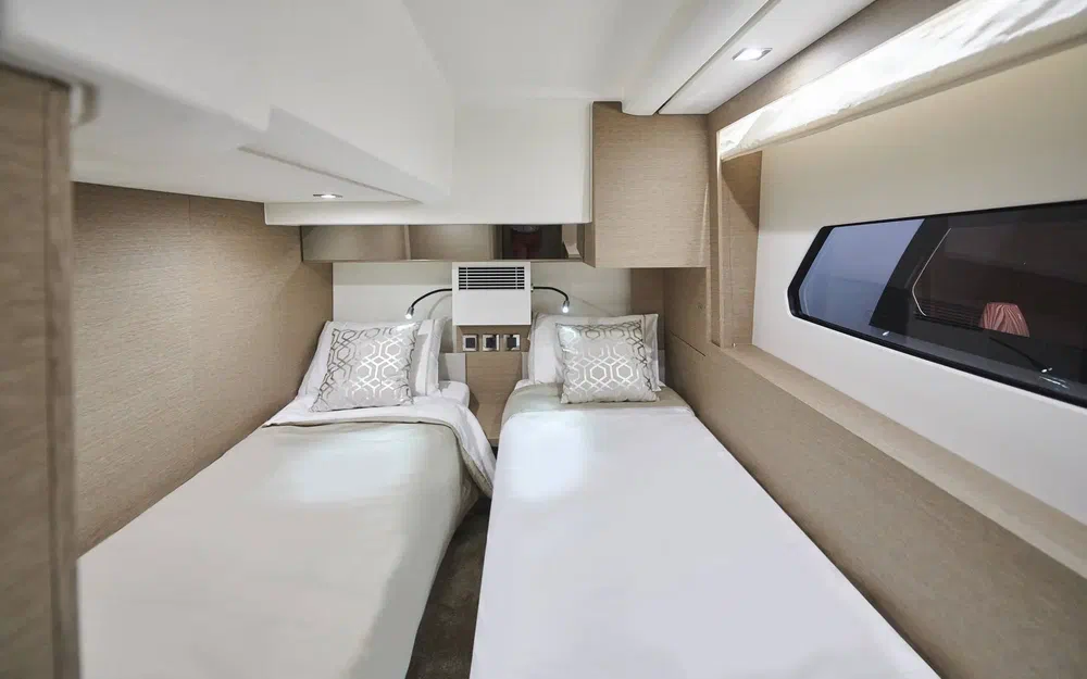 slider 14 Prestige Yachts 460 Fly