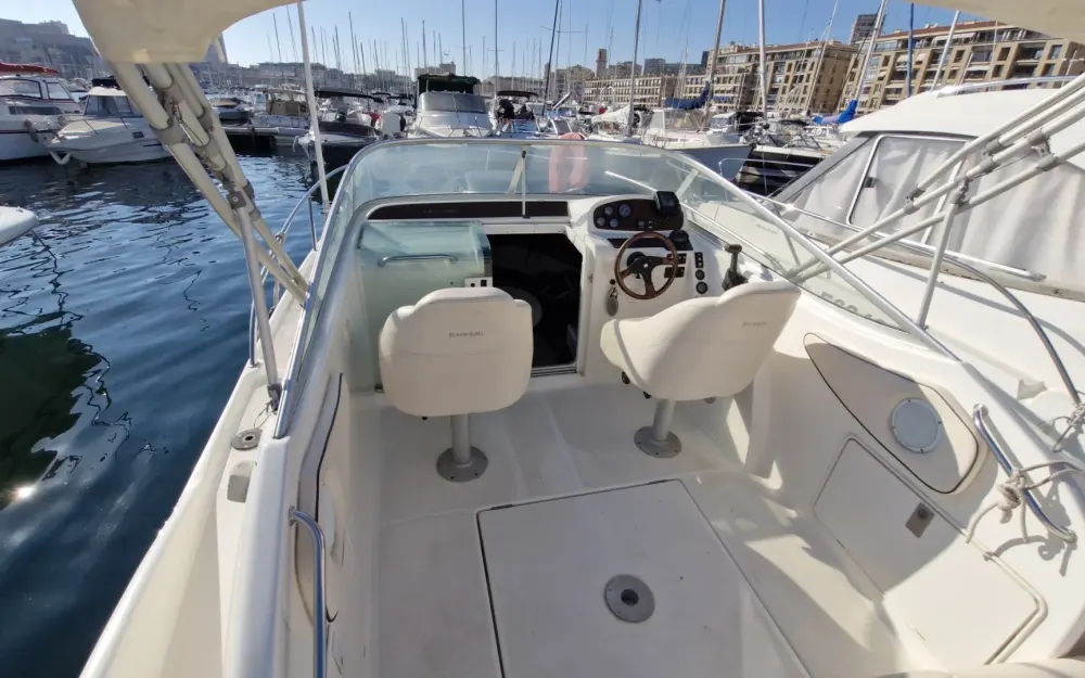 slider 1 Jeanneau Leader 705
