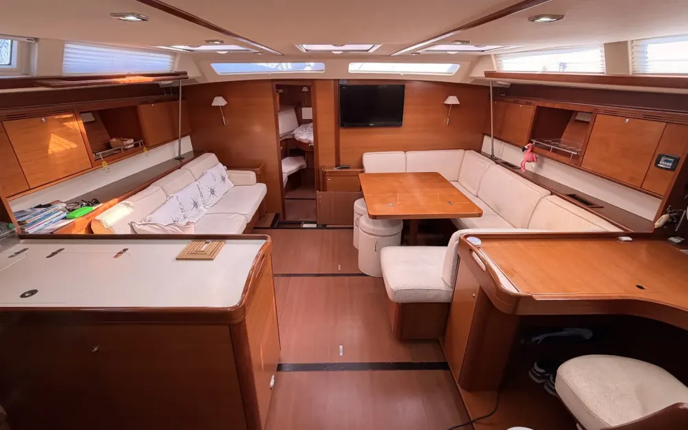 slider 1 Dufour  525Grand Large