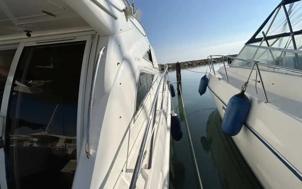 slider 9 Sealine  F 34