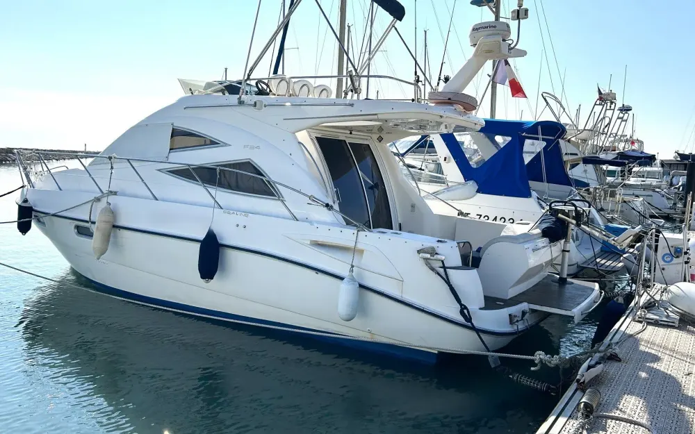 slider 17 Sealine  F 34