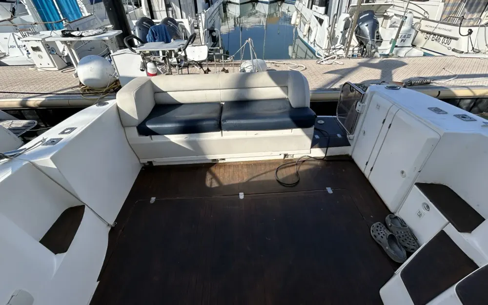 slider 8 Sealine  F 34
